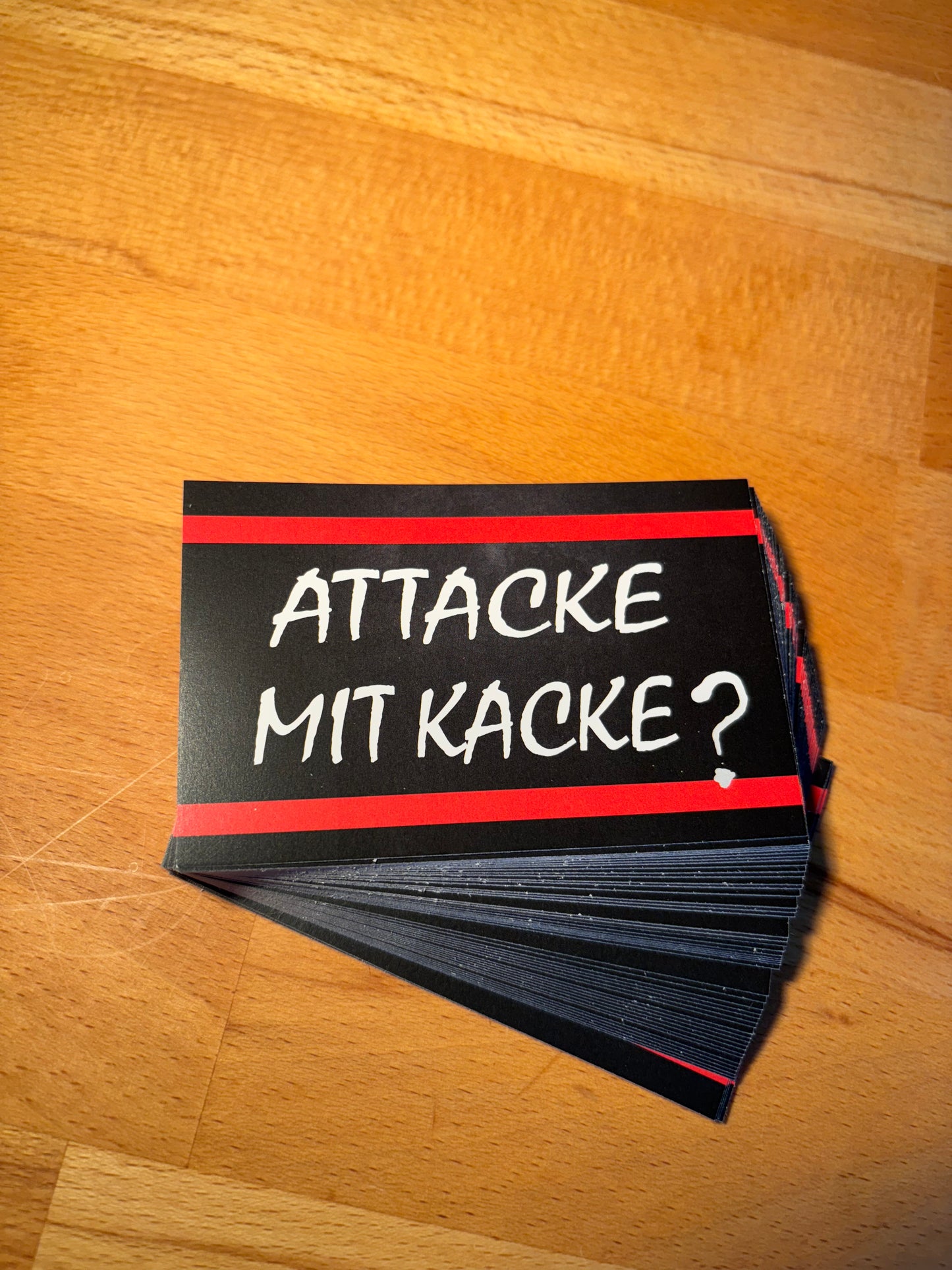 Sticker "Attacke mit Kacke"