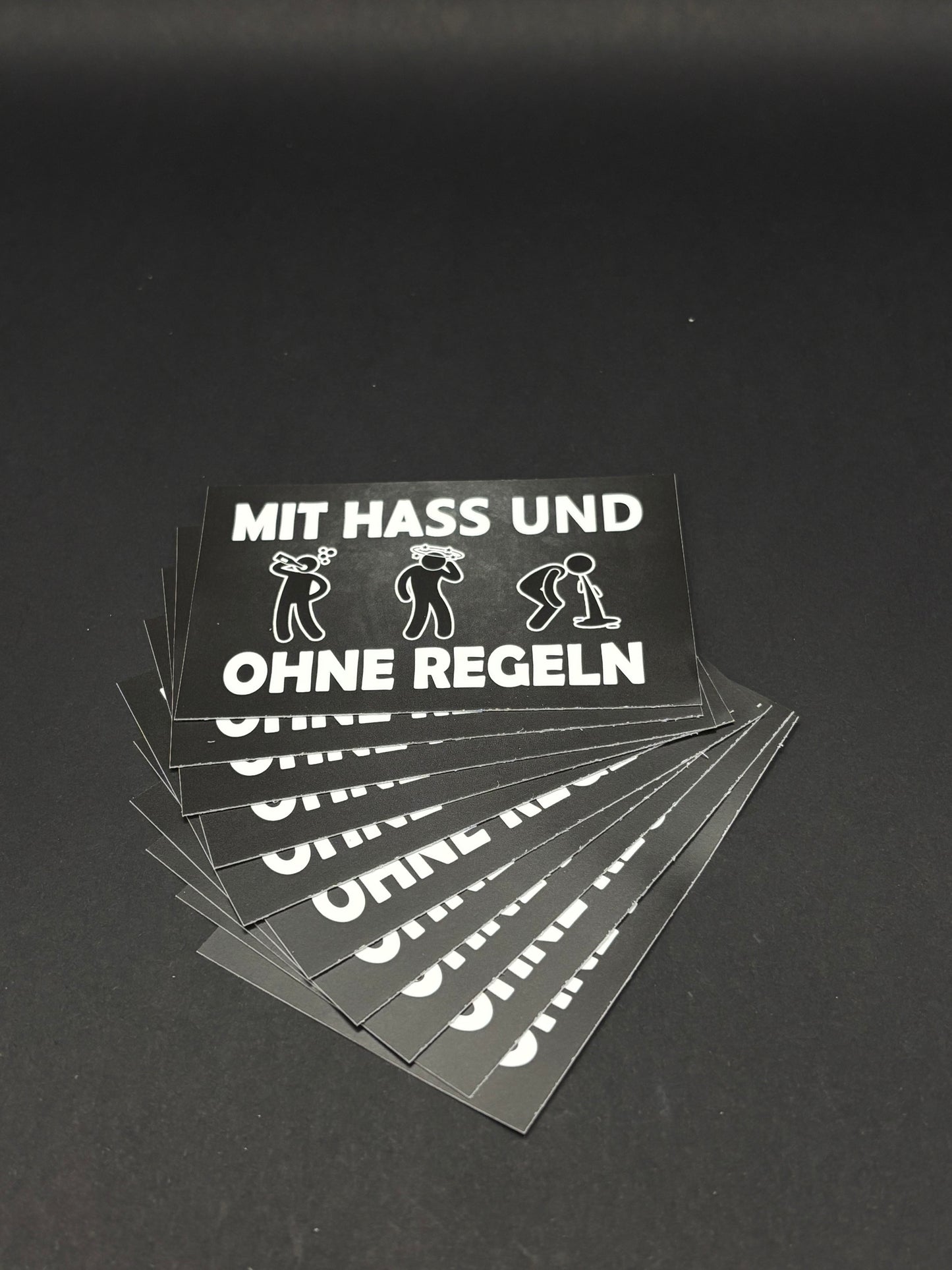 Sticker "Mit Hass und ohne Regeln"