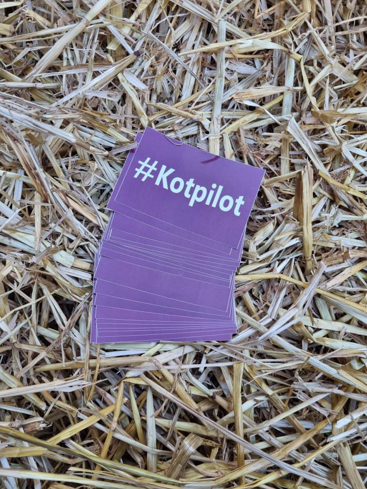 Sticker "#Kotpilot"