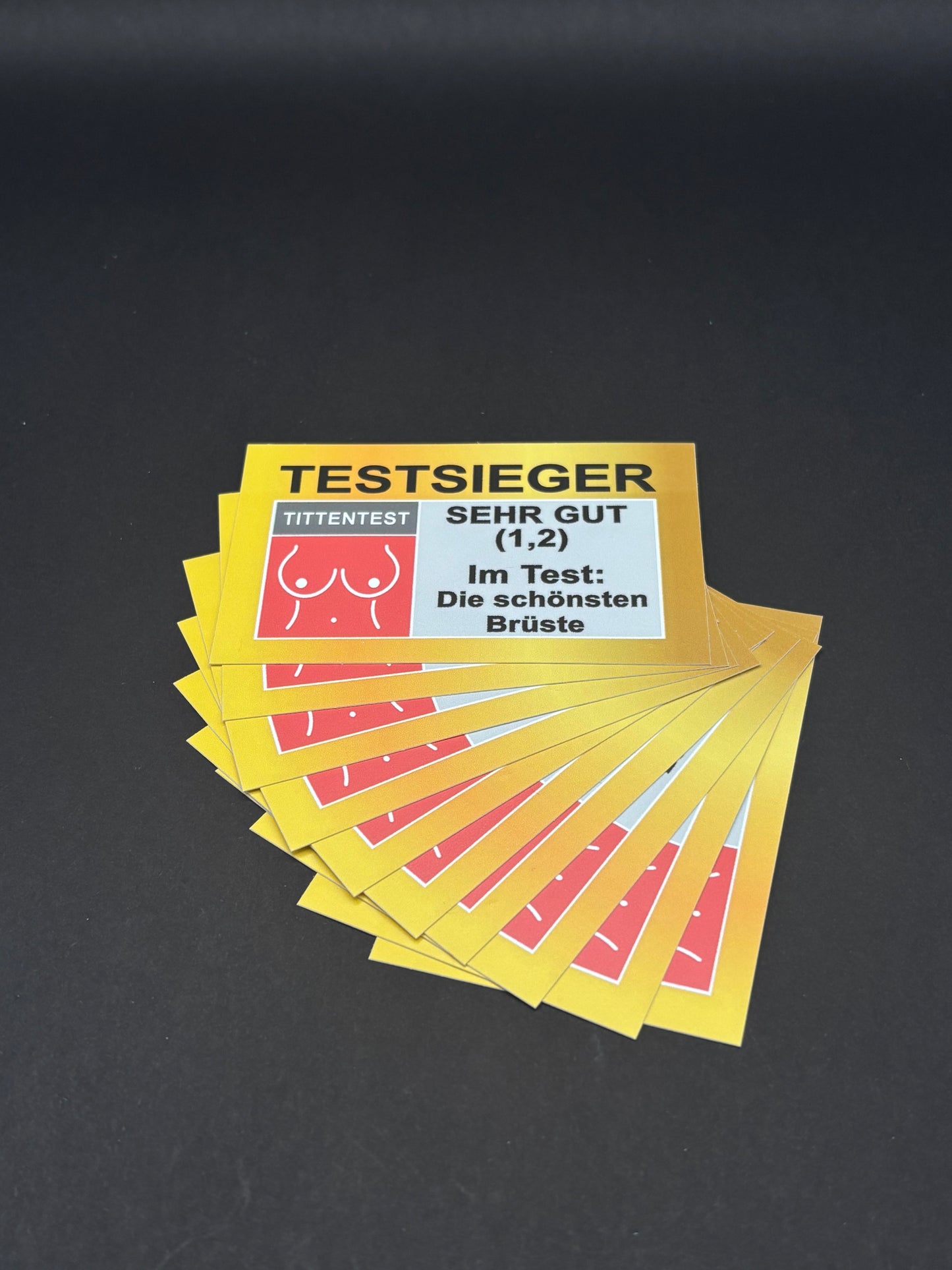 Sticker "Testsieger Brüste"