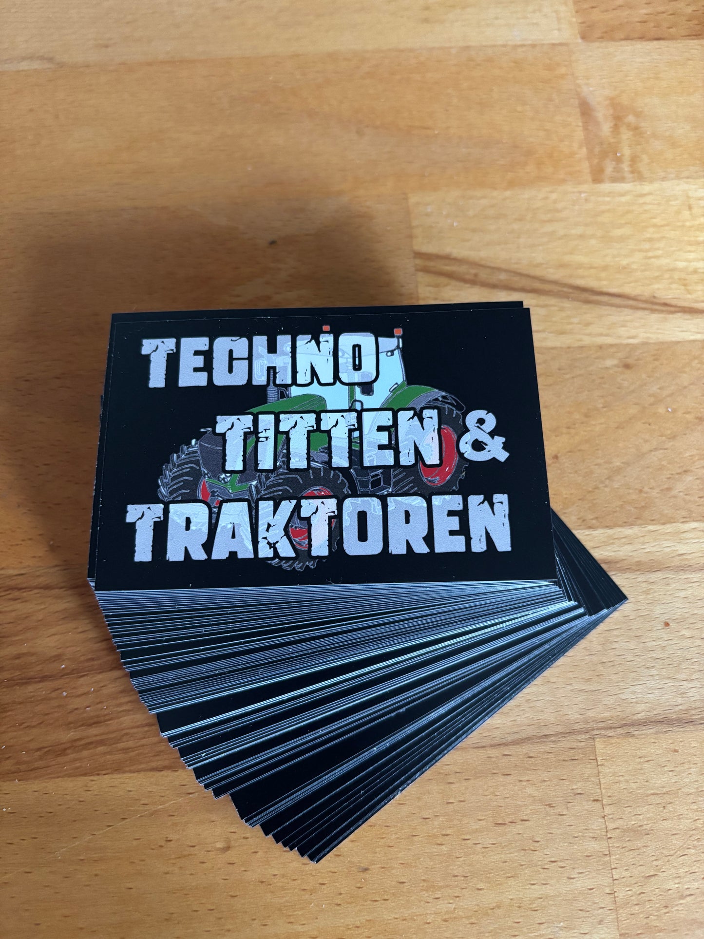 Sticker "Techno Ti**en & Traktoren"